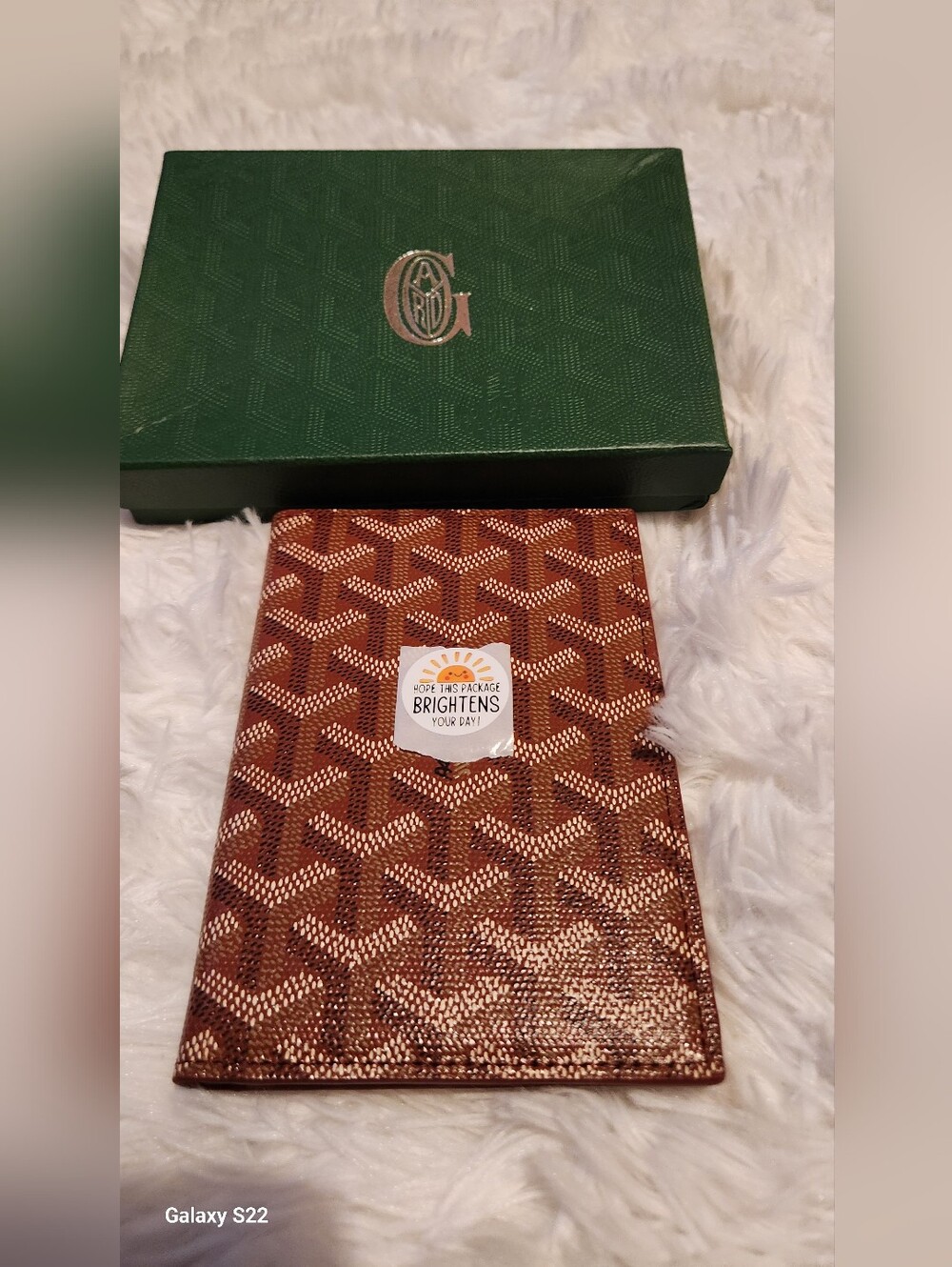 NEW Chevron DESIGN FASHION Passport Cover